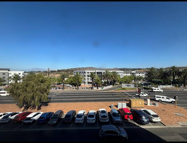 562.40M² OFFICE TO LET IN TYGER VALLEY